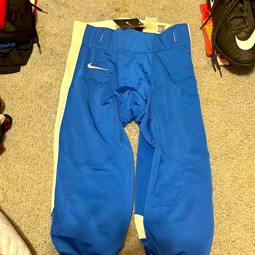 NWT Nike football practice pants Adult small